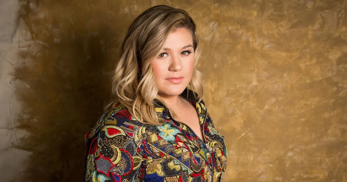 Fun Facts About Kelly Clarkson